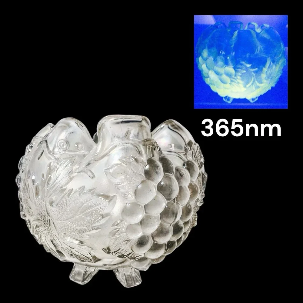 Antique Dugan Glass GRAPE DELIGHT Iridescent White Carnival Glass Rose Bowl GLOW